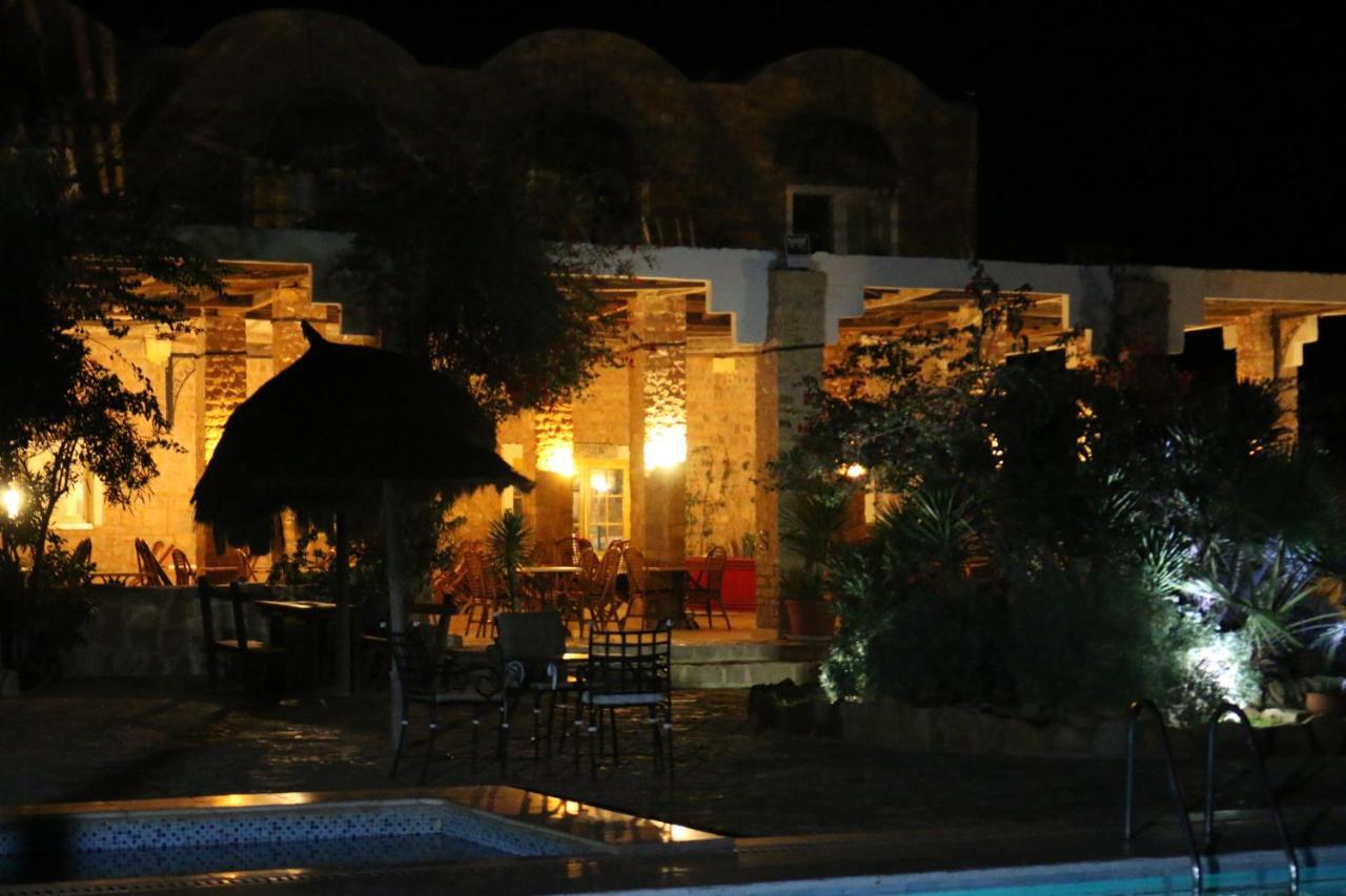 Hotel Dakyanus Tataouine Buitenkant foto